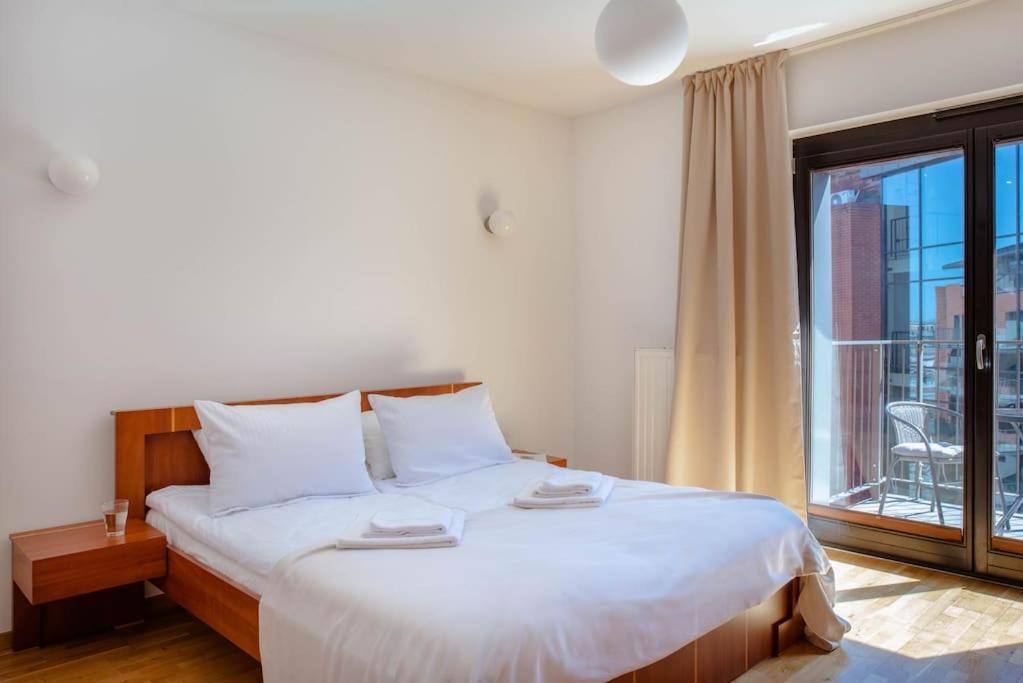 Wygodny Apartament Przy Dworcu Krakow Luaran gambar