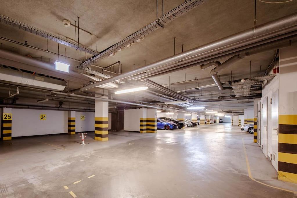 Wygodny Apartament Przy Dworcu Krakow Luaran gambar